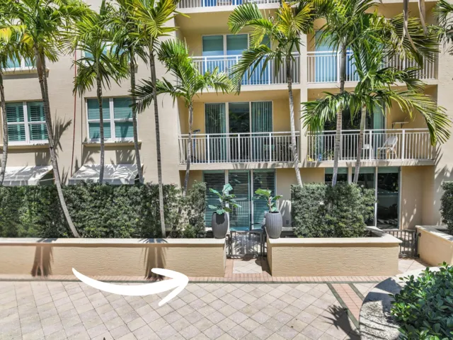 Private oasis in heart of downtown Boca Raton