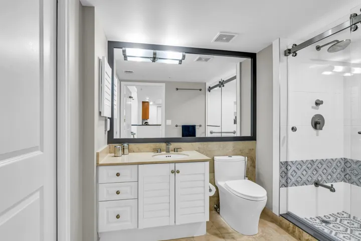 Palmetto Place 99 SE Mizner Blvd, 612, B