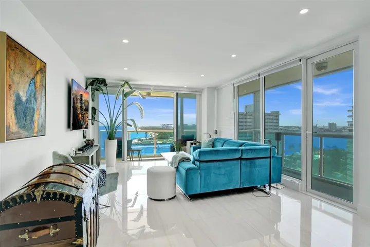 Incredible Ocean, Inlet and Coastline views