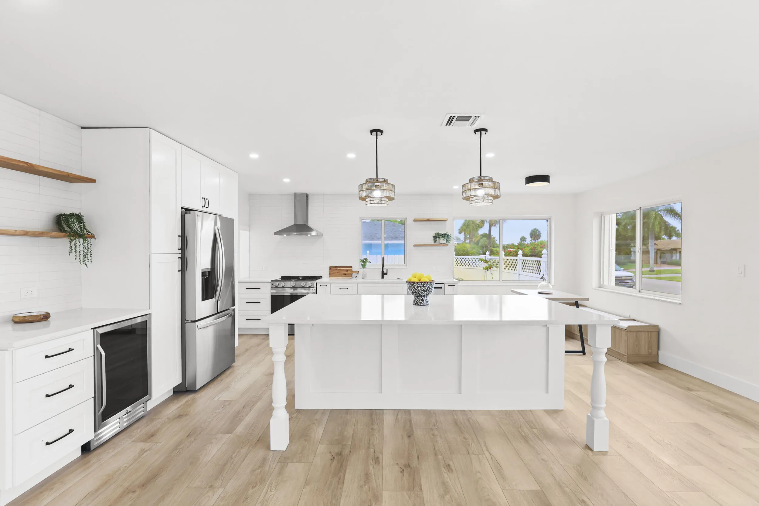 Kitchen Island with seating for 5