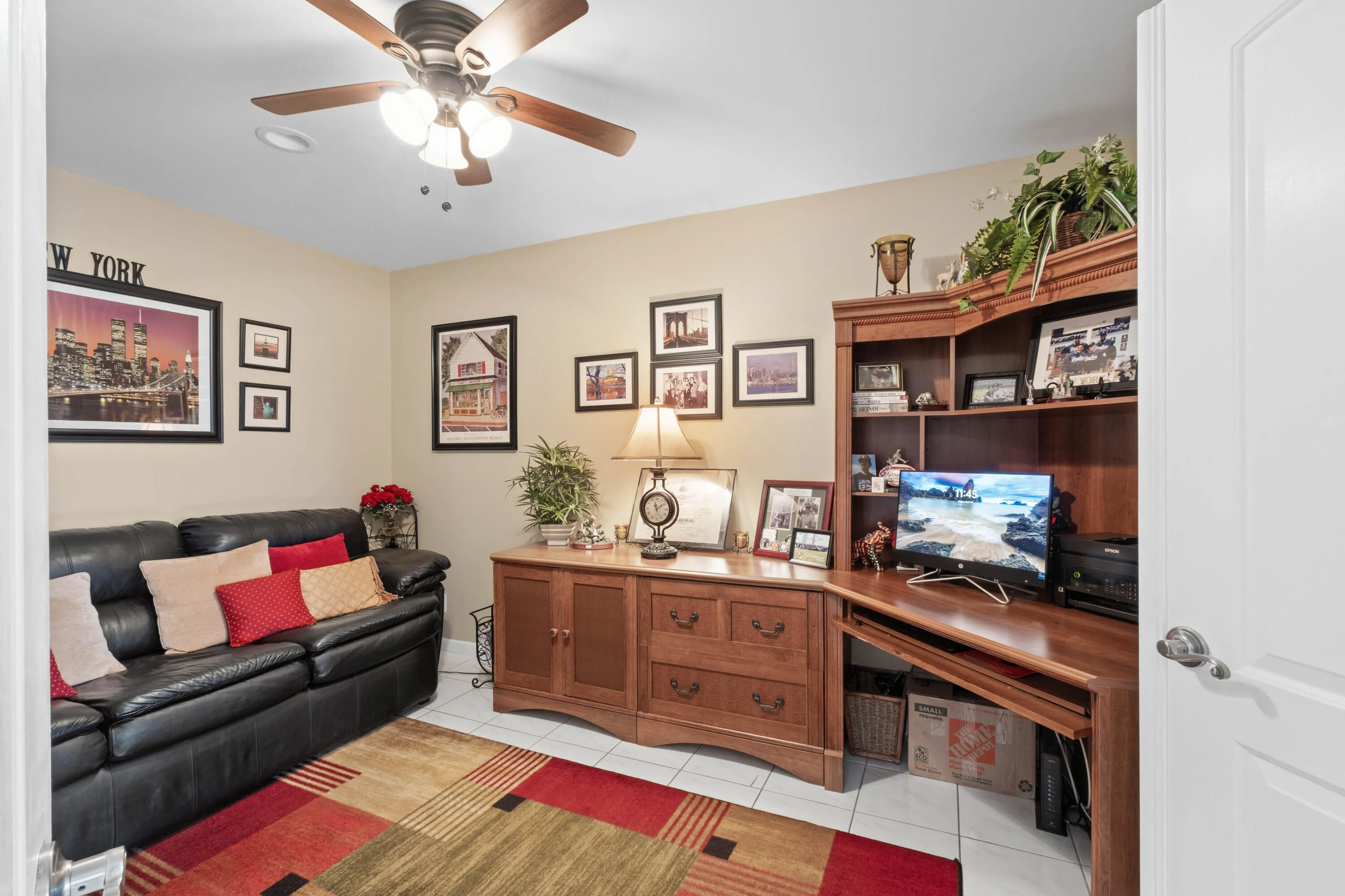 Den/Poss 3rd Bdrm