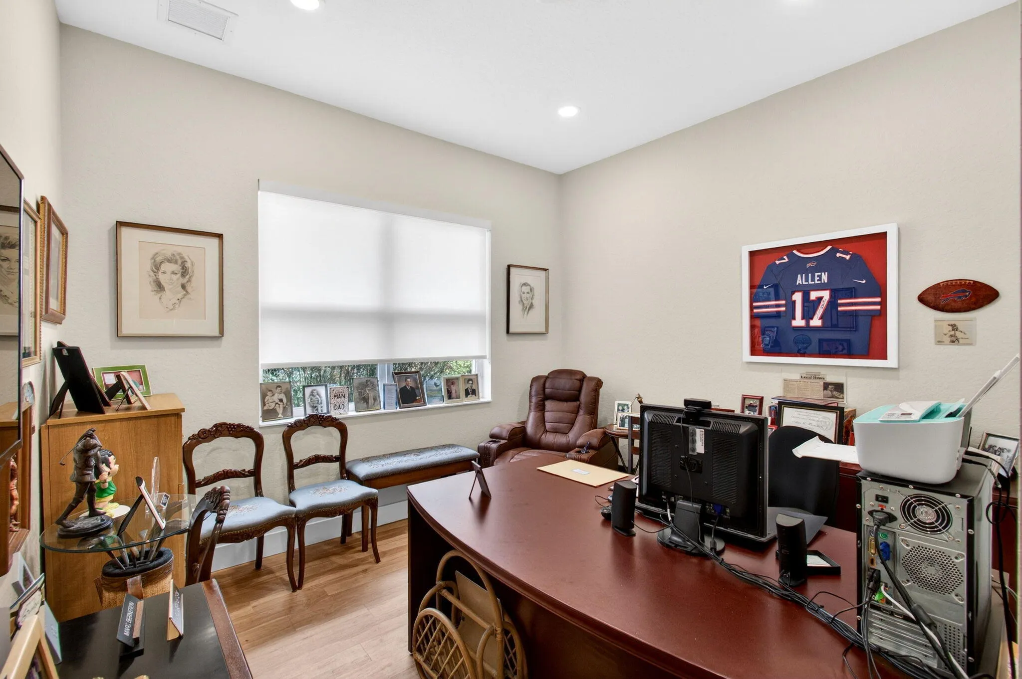 Den or 4th Bedroom