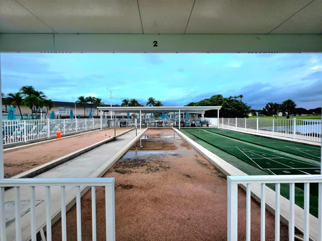 SHUFFLEBOARD AND BOCCE BALL