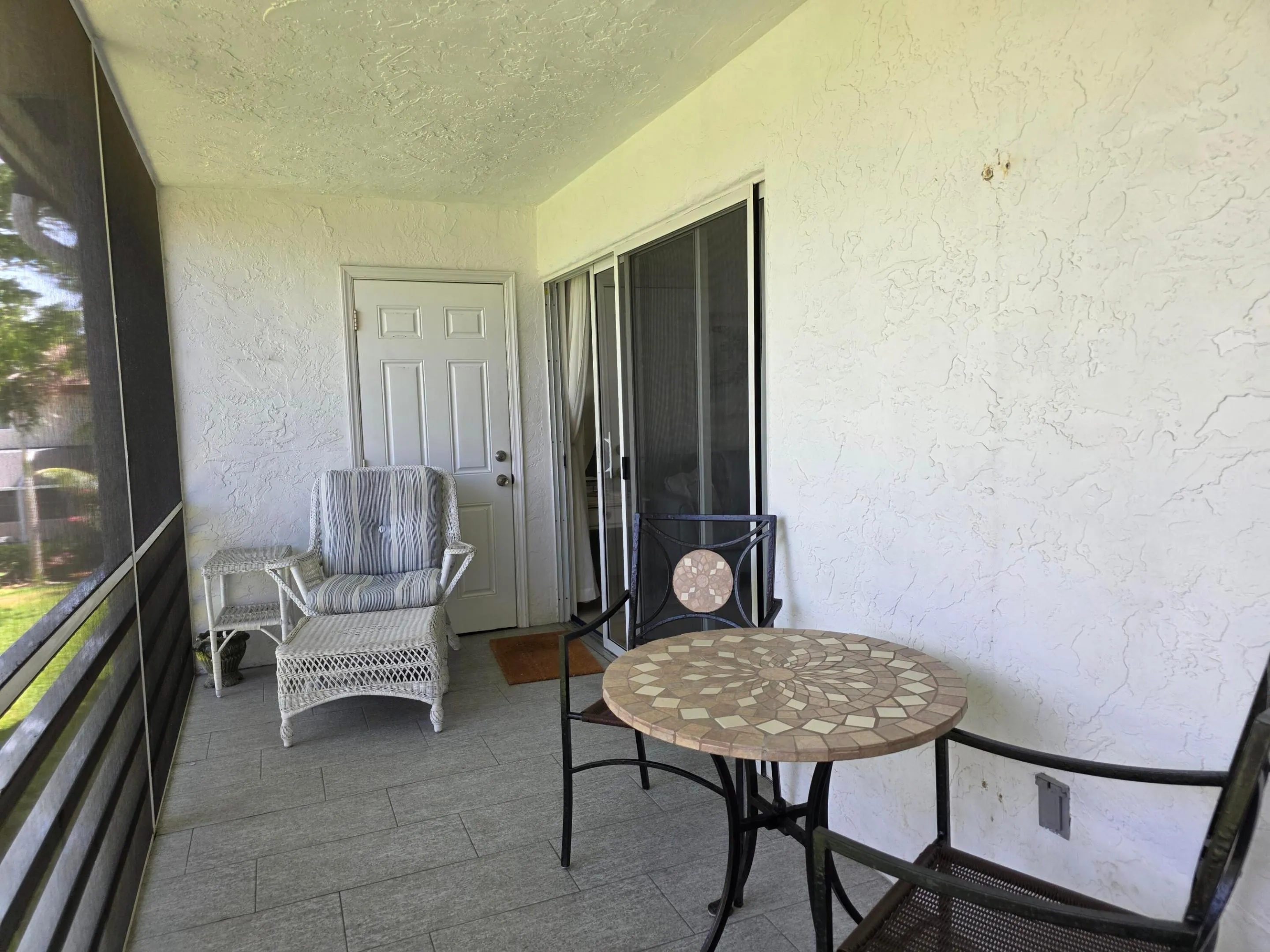 Screened-in Patio