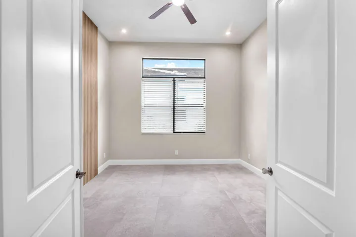 Flex room