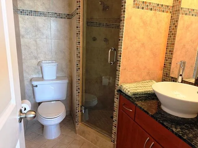 2nd Bathroom