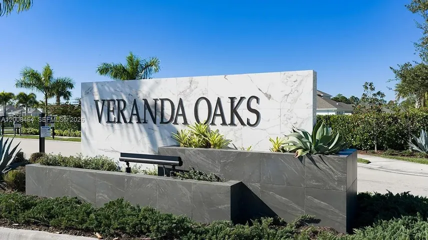 Veranda Oaks Community Entrance