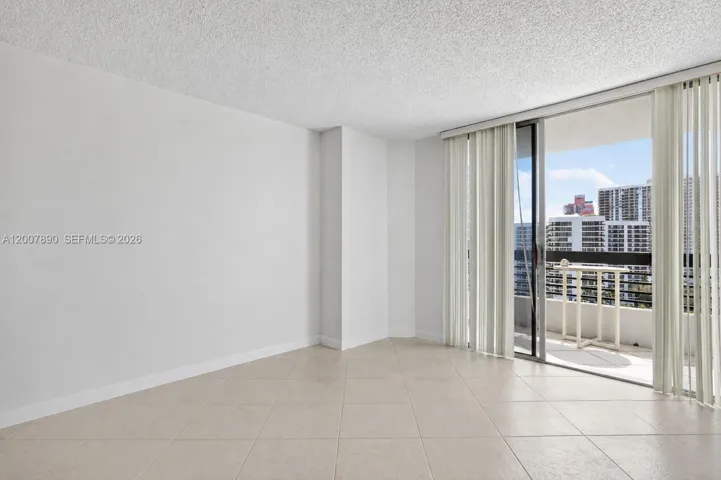 Space digitally cleaned to show actual area