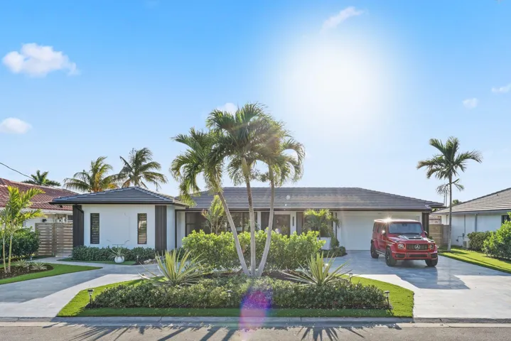 5641 Bayview Drive - 5.jpg-SMALL