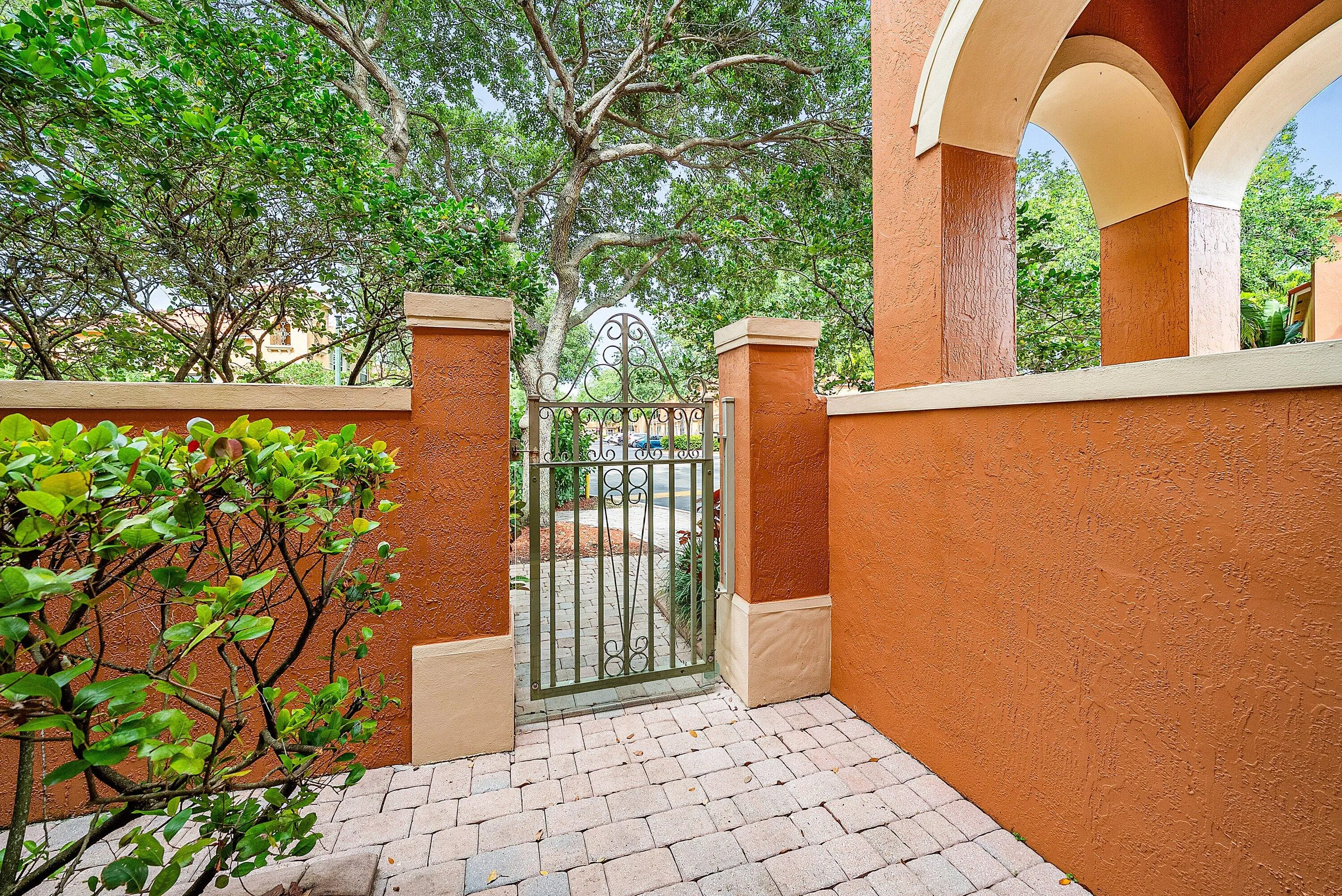 027-2280AnchorCourt-2606-FortLauderdale-