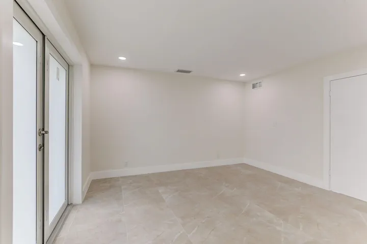 NE 29th Ave-035