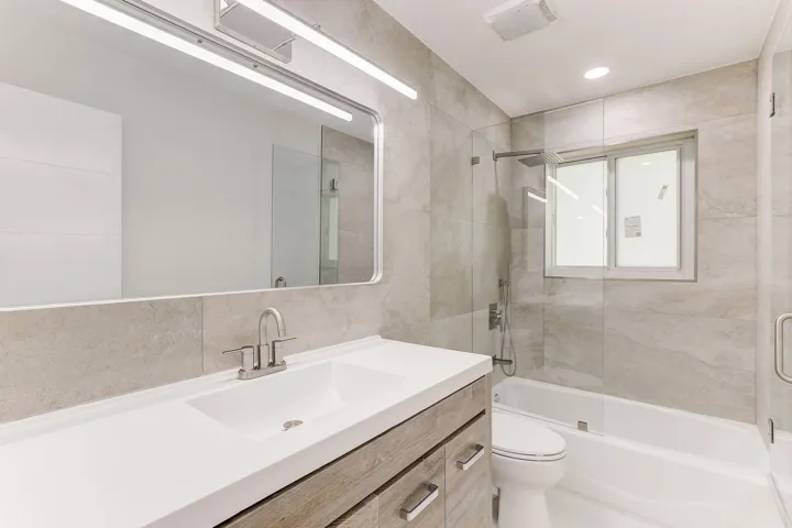 NE 29th Ave-043