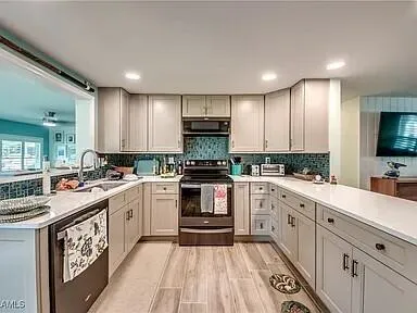 Kitchen Area 3