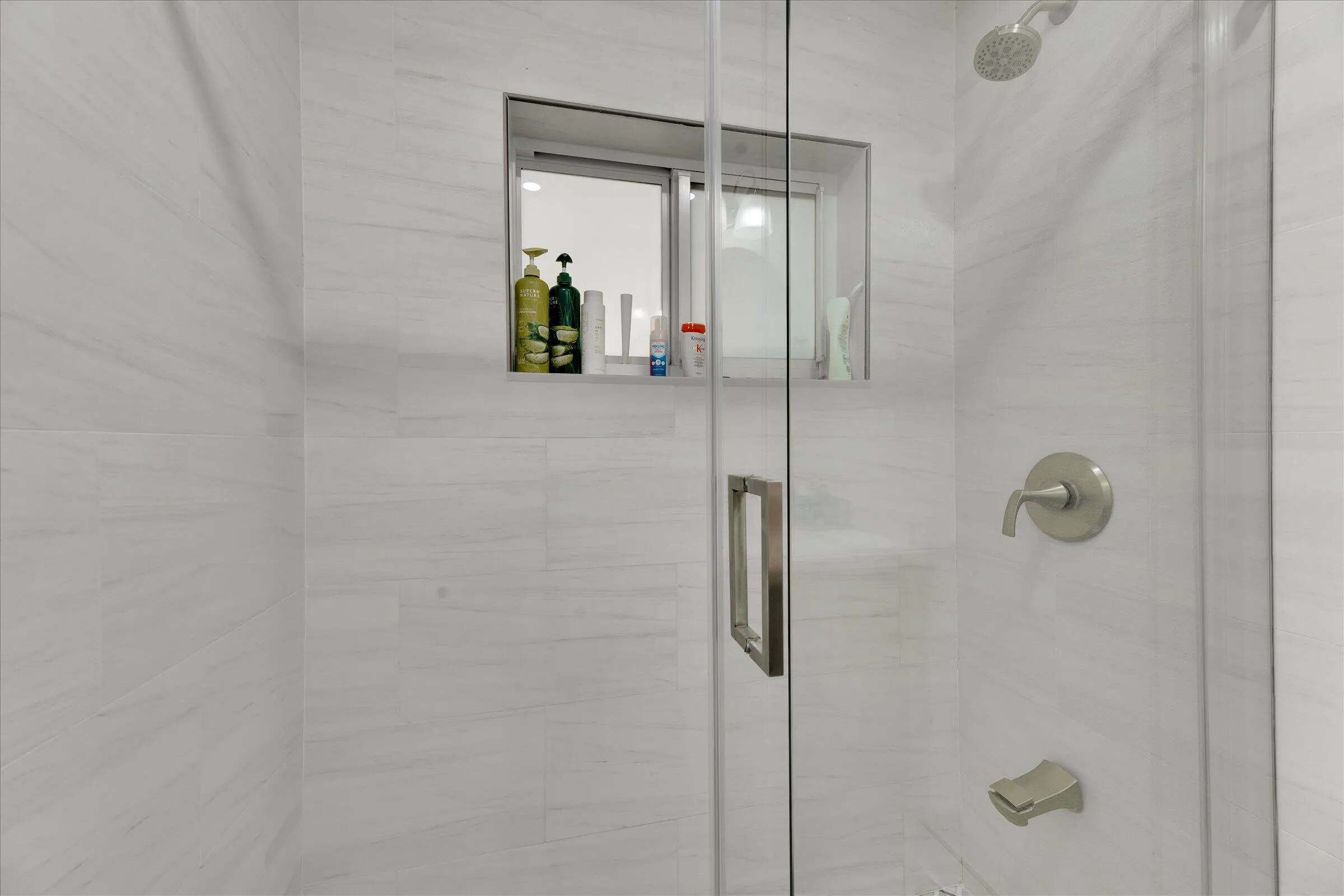 53-2633 NE 3rd Avenue-53