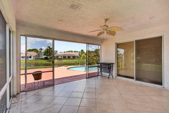 Screened/Covered Patio