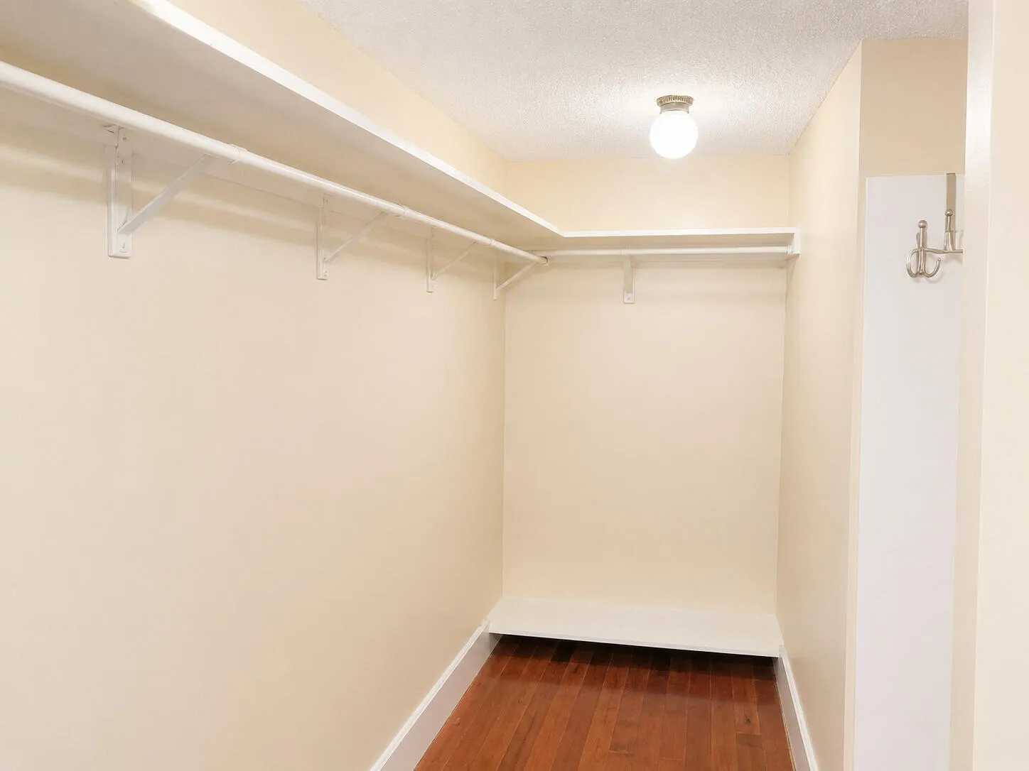 Walk-in closet