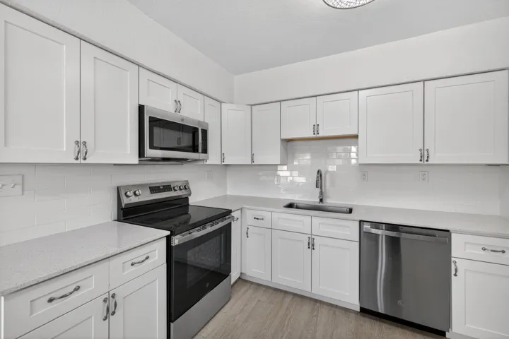 25-web-or-mls-699A9231