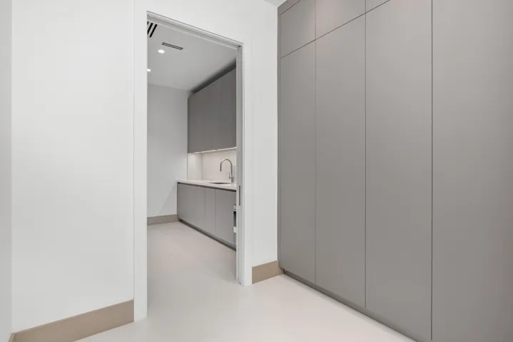 BUTLER'S PANTRY