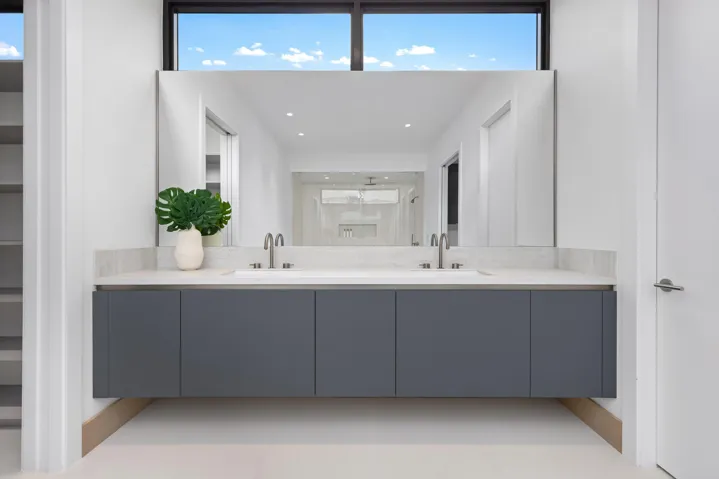1ST FLOOR VIP SUITE BATH
