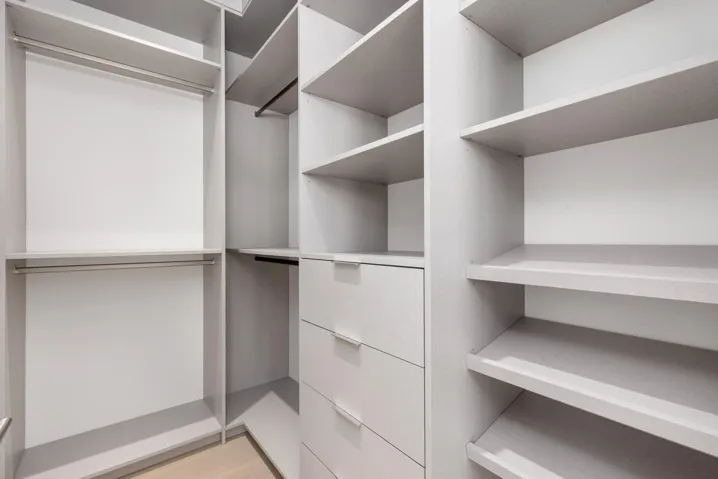 GUEST CLOSET