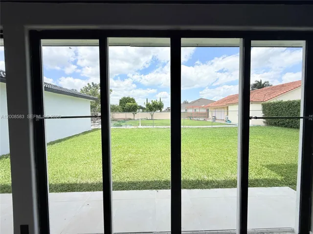 Slide glass door to Backyard