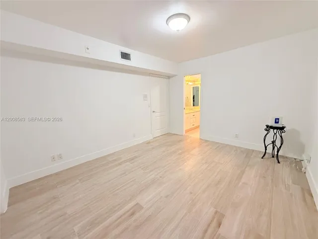 Guest Bedroom #1