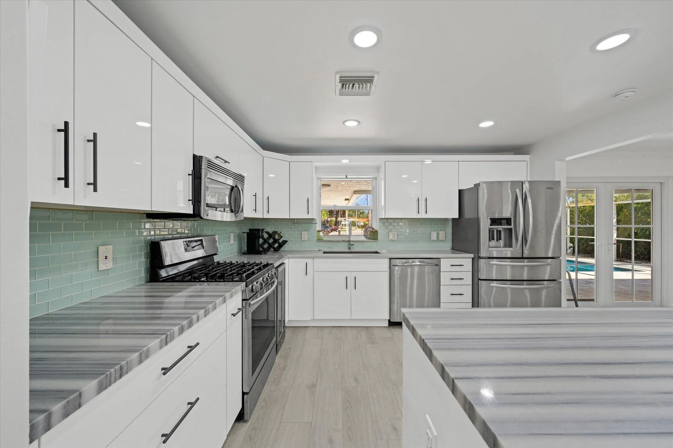 13-421 SW 18th St, Pompano Beach-31