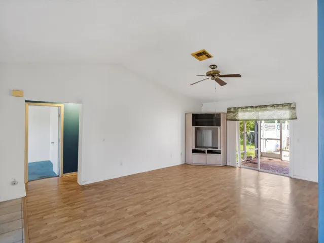 P1146392