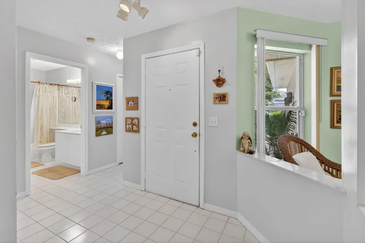 Entry way