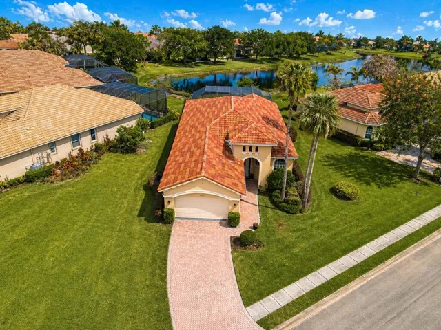 Aerial View of oversized lot and lake view