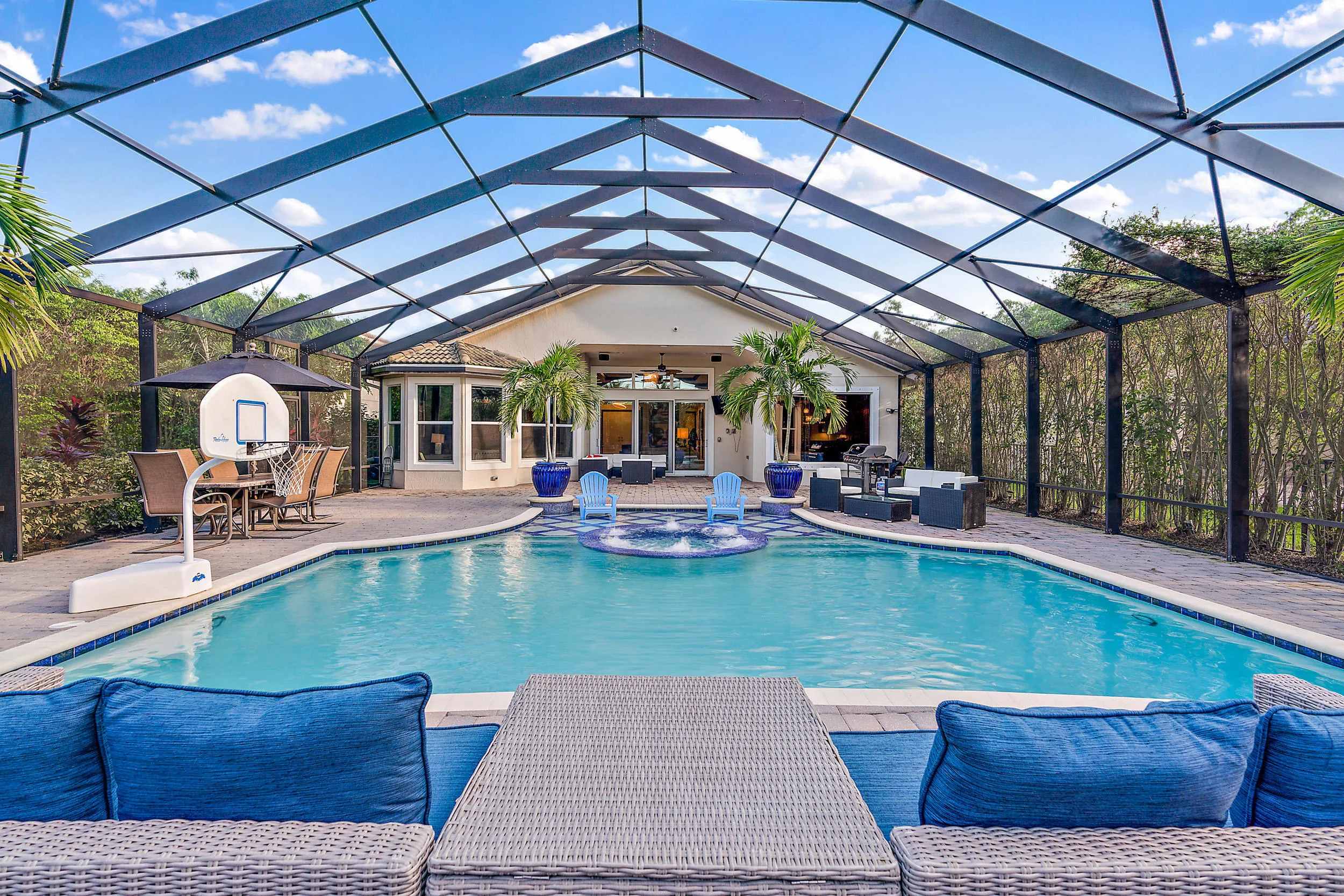 Private pool