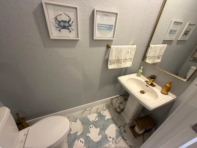 1/2 bath