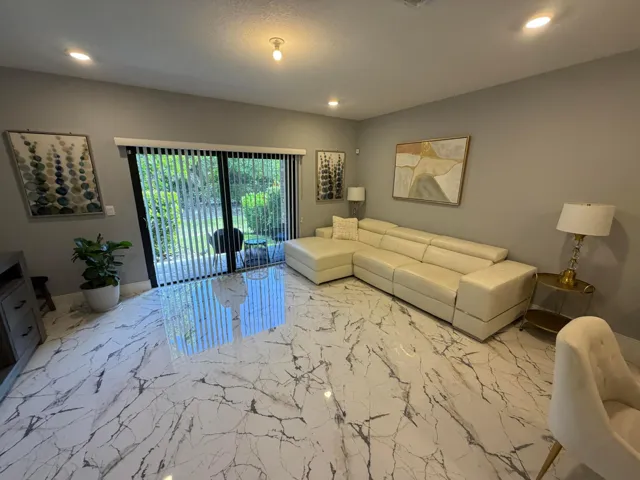 Living room 3