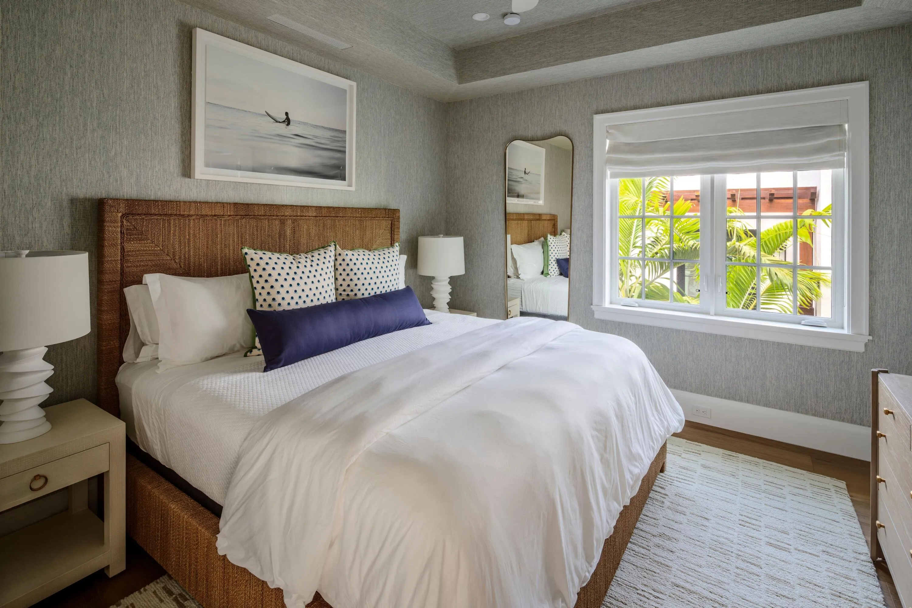 27 - Bedroom with rattan headboard, whit