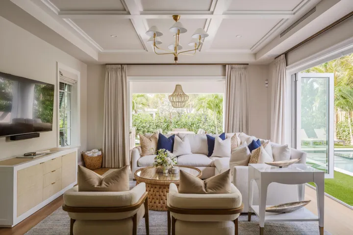 12 - Living room with white sectional so