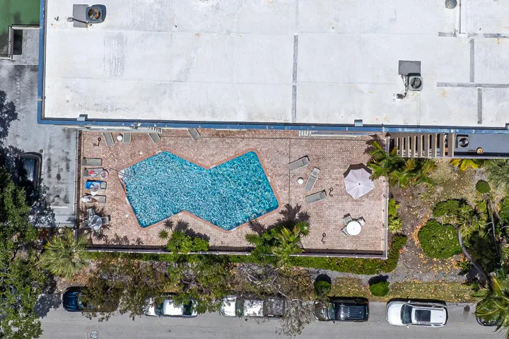 Pool-B