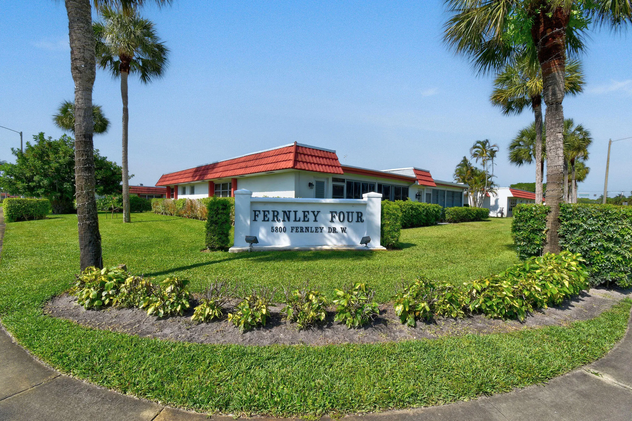 5800FernleyDrWApt64(39)