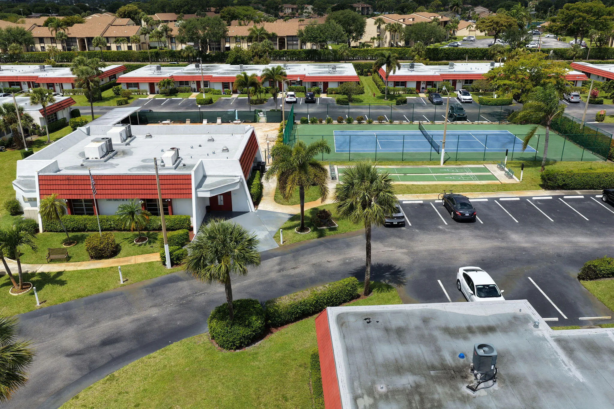 5800FernleyDrWApt64Aerials(20)