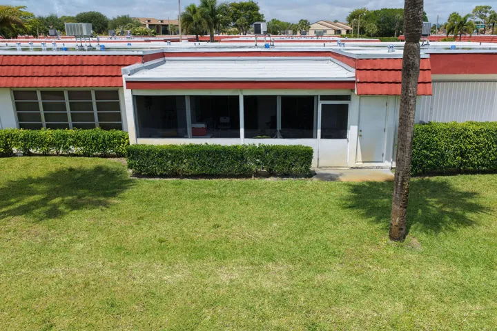 5800FernleyDrWApt64Aerials(3)