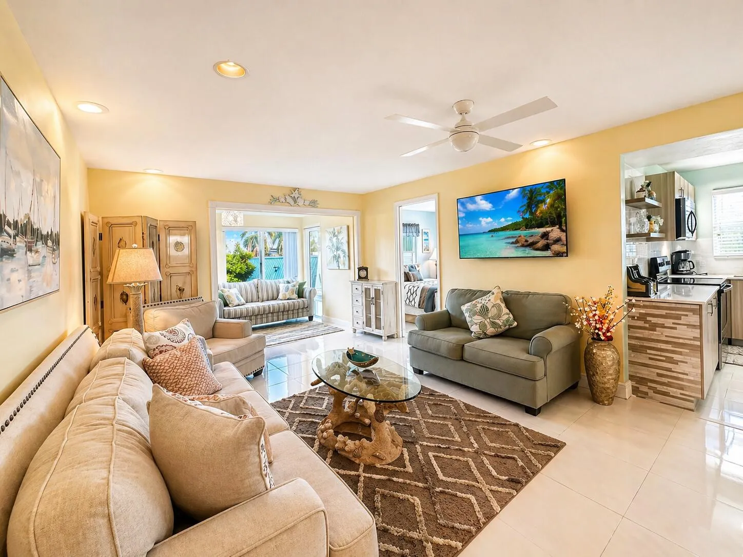 12 Colonial Club Dr 305 Living & Florid
