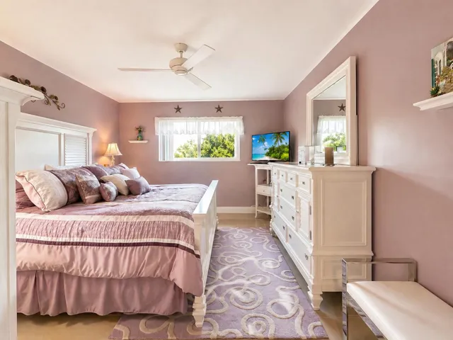 12 Colonial Club Dr 305 Ensuite
