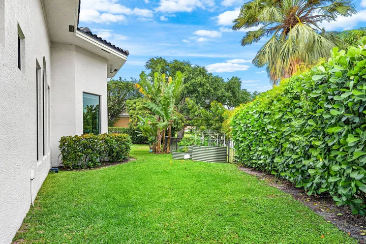 side yard