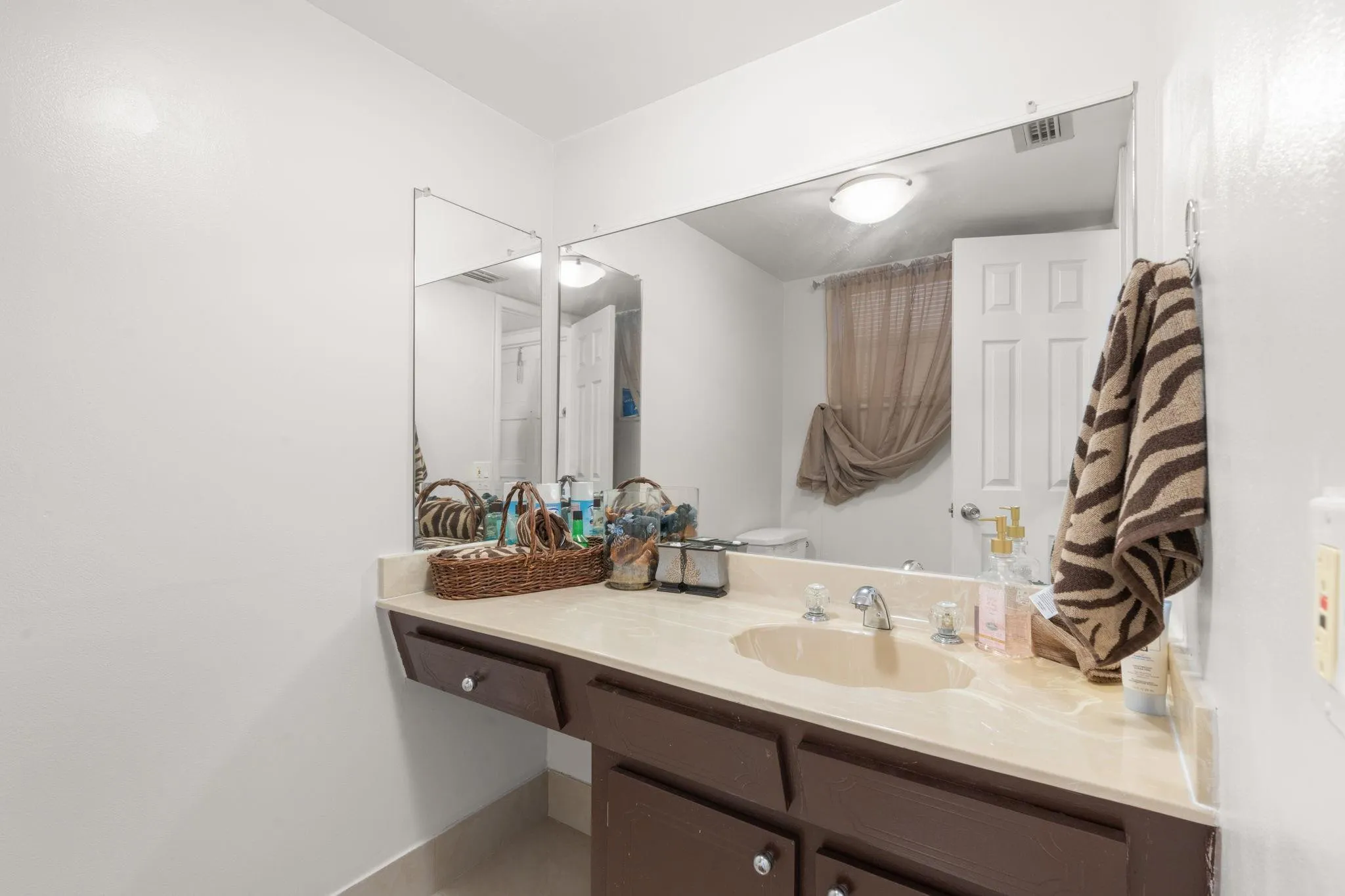 HALF BATHROOM