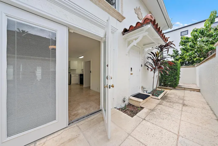 228 9th St-27