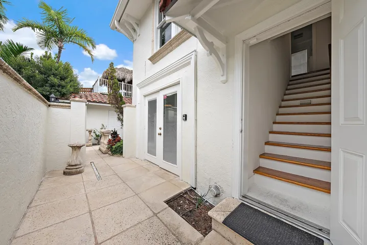 228 9th St-33