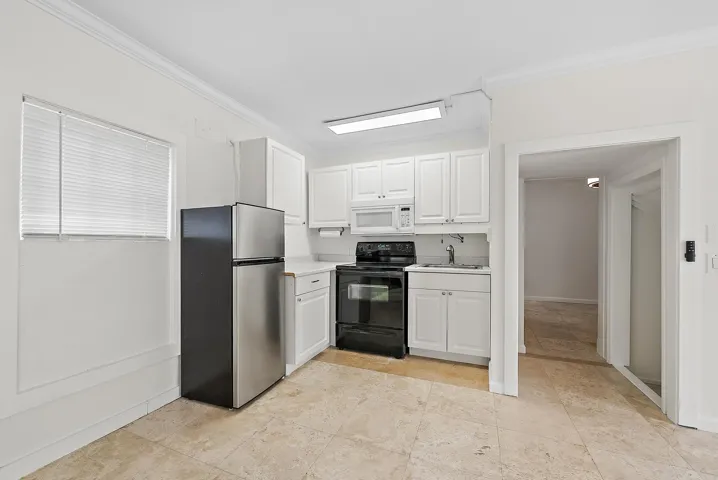 228 9th St-29