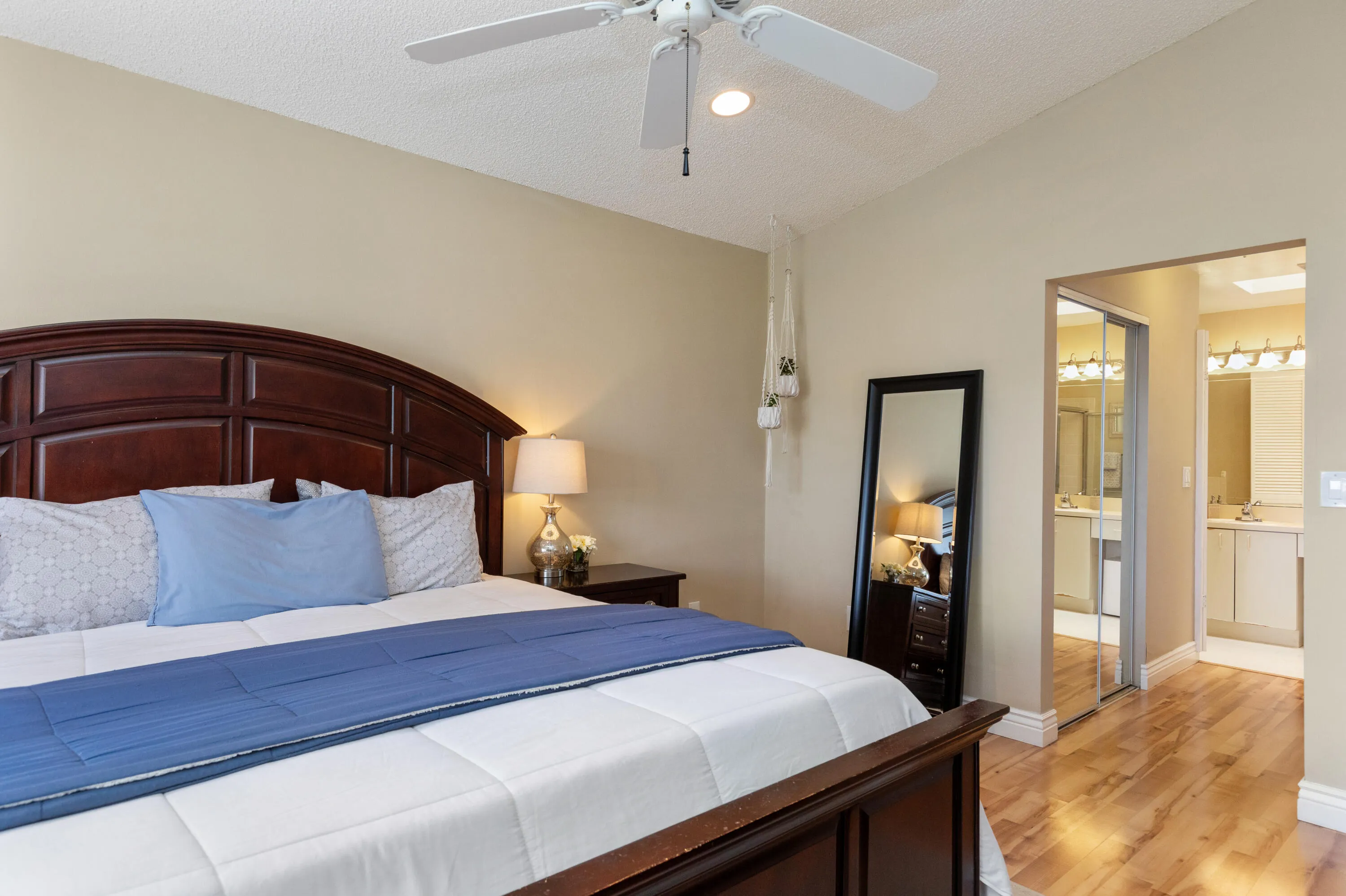 Property photo 44