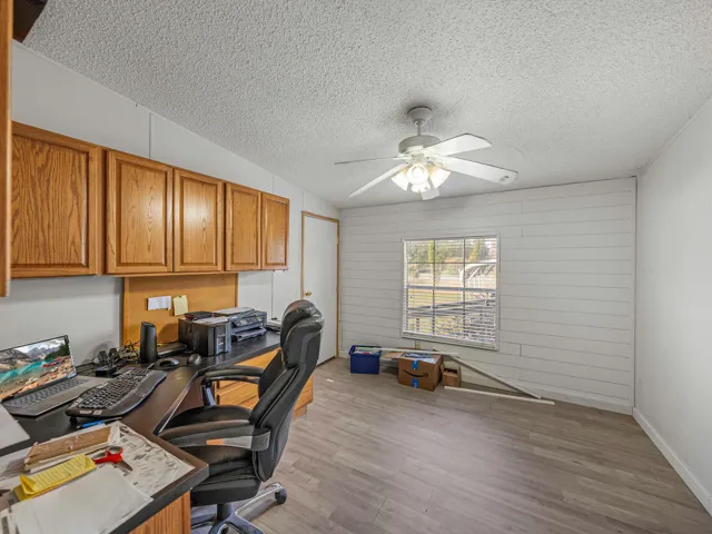 11404_Lithia_Pinecrest_Rd_-042