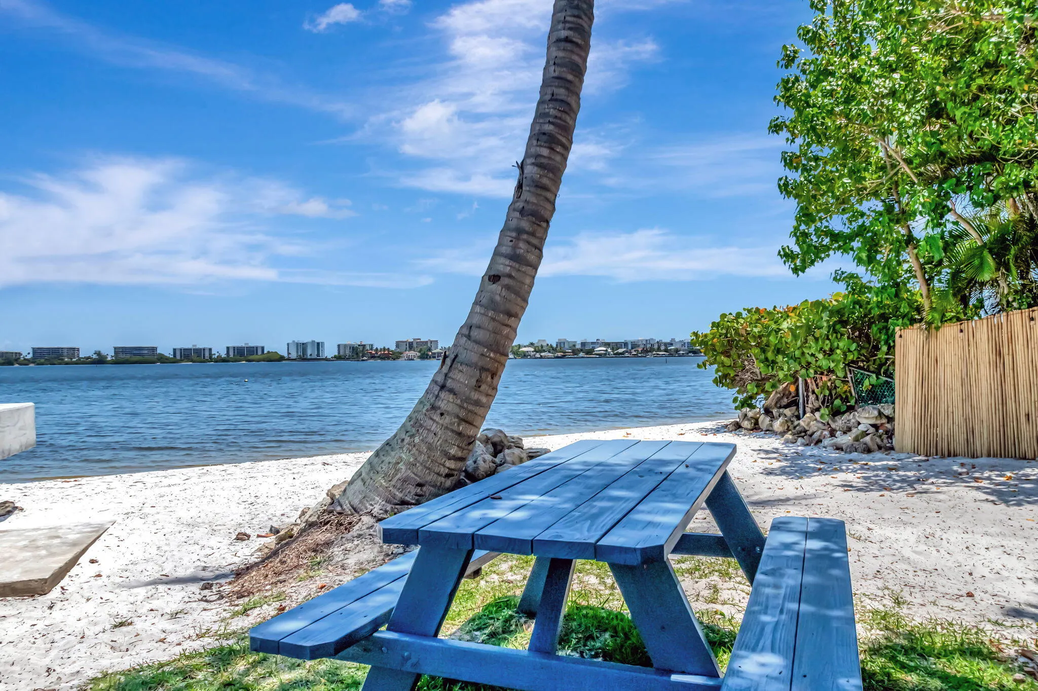 35-web-or-mls-1502, 1516 S Lakeside (2)