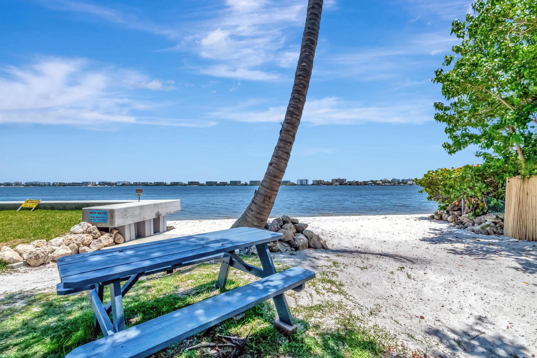 36-web-or-mls-1502, 1516 S Lakeside (3)